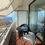 - Mit Aussicht Apartment