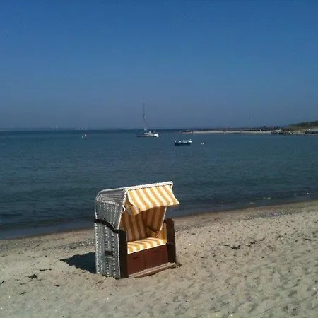 - Mit Aussicht Apartman *