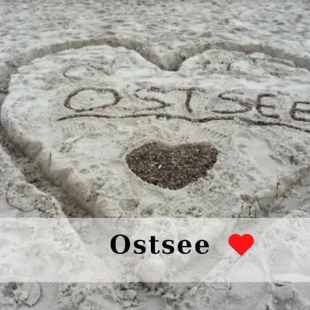 - Mit Aussicht Apartman *