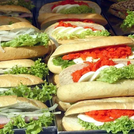 - Mit Aussicht Apartment *